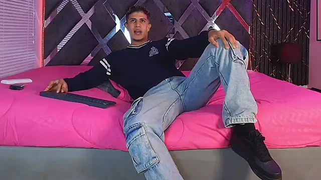 dominic_connor Chat XXX in diretta