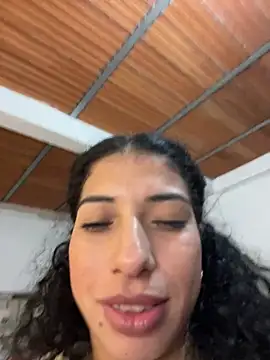 Miily_0's Live XXX Chat
