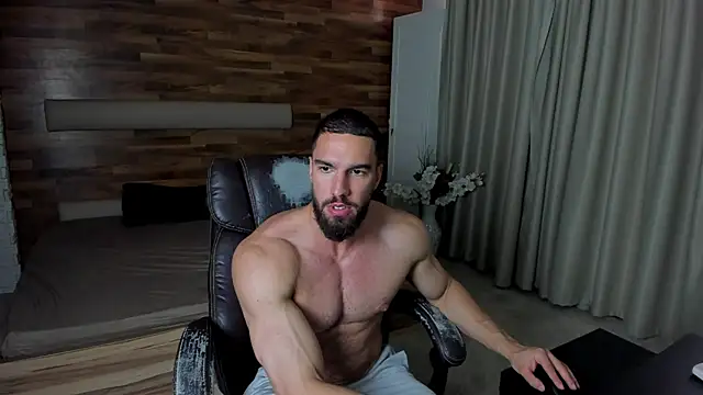 Онлайн чат XXX IvanHydee