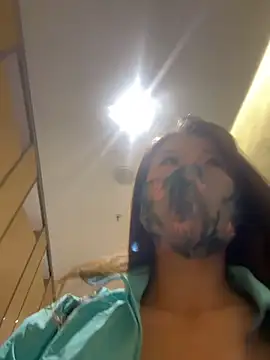 kiss_loo 现场XXX聊天