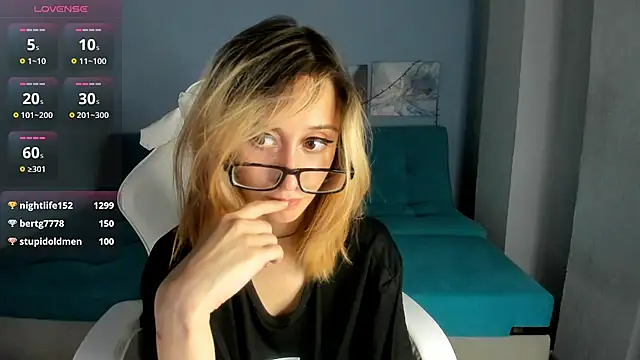 College_Girl_18 Chat XXX live