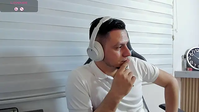 Rick_Adams élő XXX-chatje