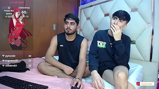 Chat XXX ao vivo de Michael_and_twinkk