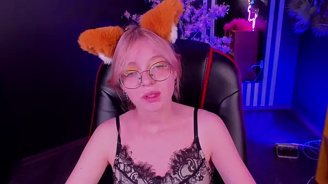 Chat +18 de FoxxyyPolly ao vivo