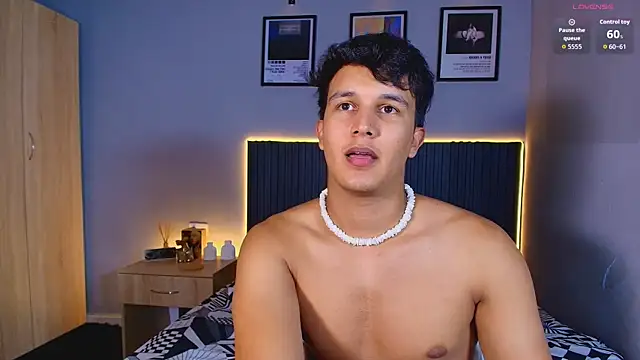 Leo_Savage_ Chat XXX in diretta