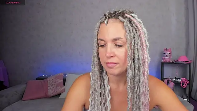 צ'אט XXX בשידור חי של Fire__Dancer