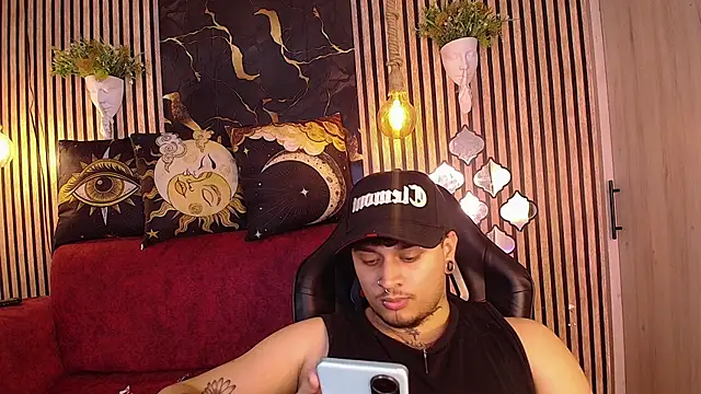 Chat XXX ao vivo de Arcano_Rh06