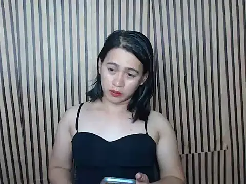ur_asianpretty's Live XXX Chat