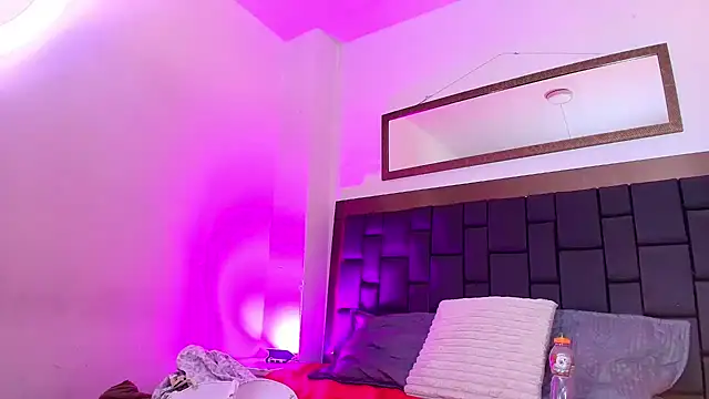 Czat XXX na żywo – EllenaBoobs_