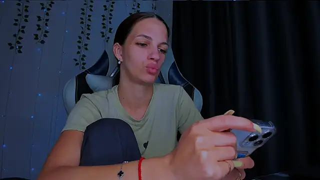 KarlaSim's Live XXX Chat