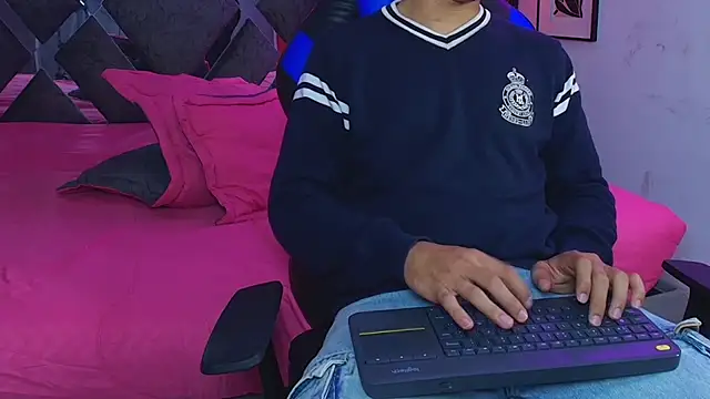 Chat XXX ao vivo de dominic_connor