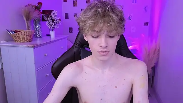 kevingarsiaa XXX чат на живо