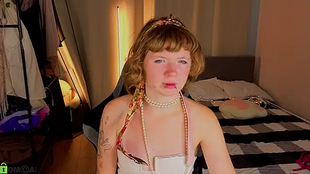 VioletDesiree's Live XXX Chat