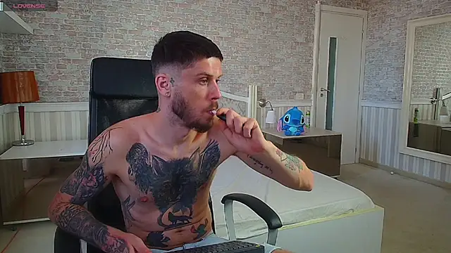 JonahShaw 라이브 XXX 채팅