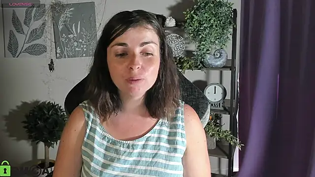 MartaEdams live XXX chat