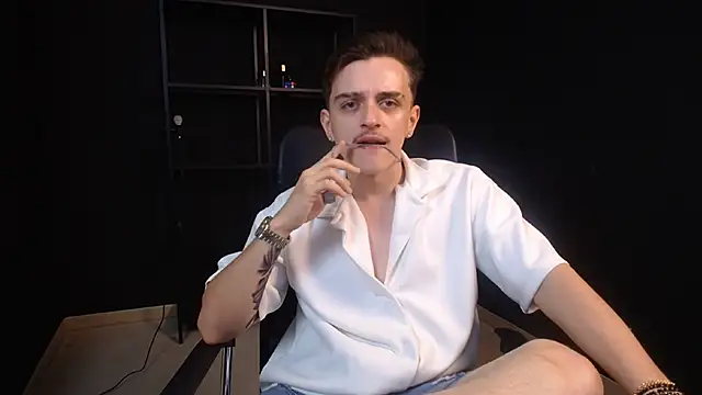 FelixStarkk's Live XXX Chat