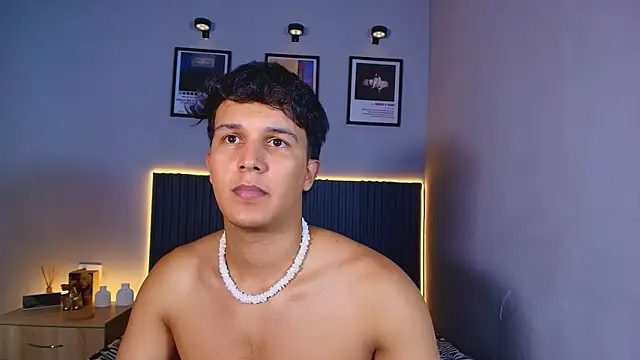 Chat XXX en directo de Leo_Savage_