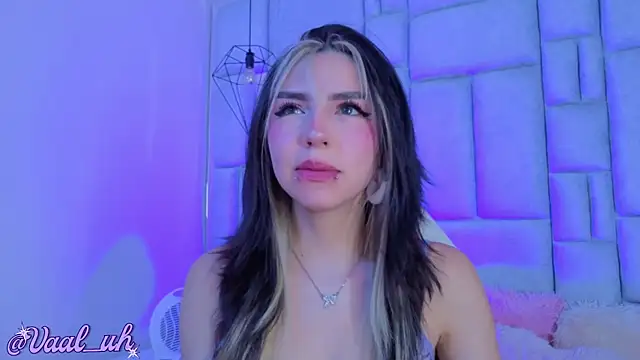 XXX chat uživo modela Valuh_Blake