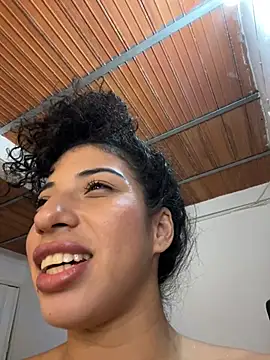 Chat +18 de Miily_0 ao vivo