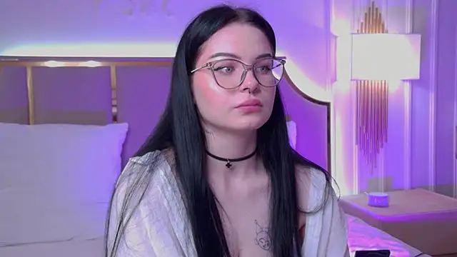 CindyMil: απευθείας συνομιλία ΧΧΧ