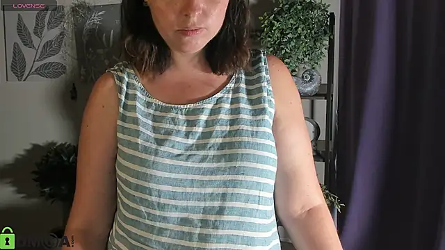 MartaEdams 라이브 XXX 채팅