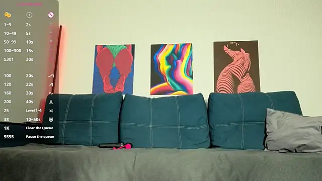 TrixiBell Chat XXX live