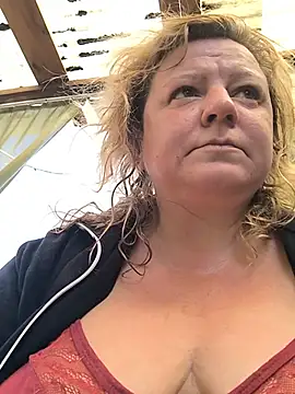 Chat +18 de jusichka ao vivo