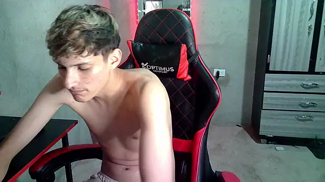 Pablito_Junior11: απευθείας συνομιλία ΧΧΧ