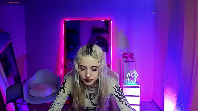 Онлайн чат XXX LaslyAngel