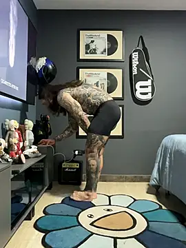 ThomasHells' Live XXX Chat