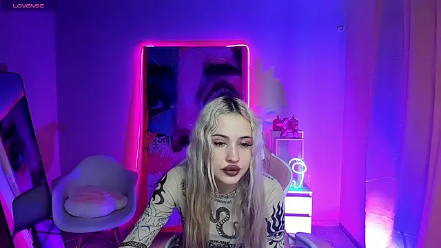 צ'אט XXX בשידור חי של LaslyAngel