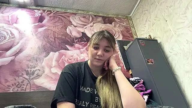 JanineThielman's Live XXX Chat
