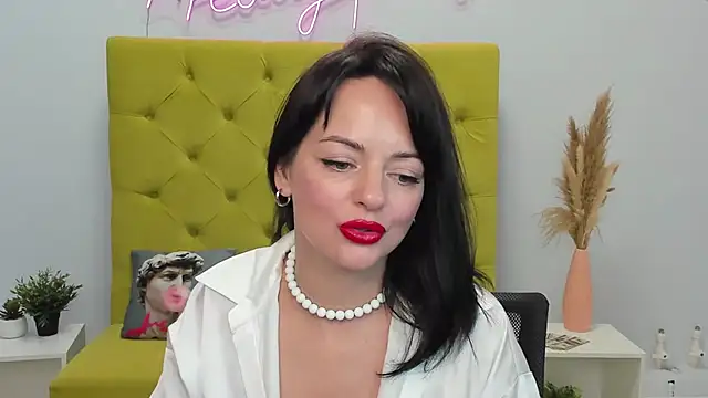 BellaRowan Live Chatraum