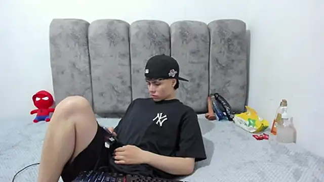 Chatroom XXX en direct de Bruno_Cruzz