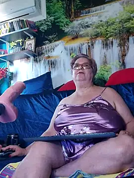 QueenPammy1 live XXX chat