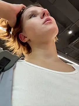 NinaParri 라이브 XXX 채팅