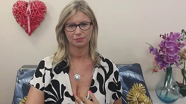 DoreenSexy's Live XXX Chat