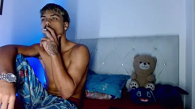 Angel_foxc13 现场XXX聊天