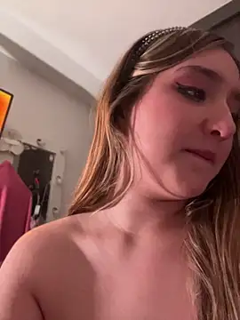 Chat XXX ao vivo de MoraInFire