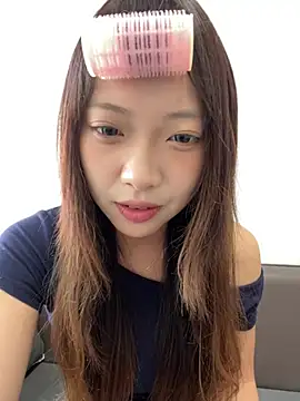 YY-1-1-1 – Live XXX-chat