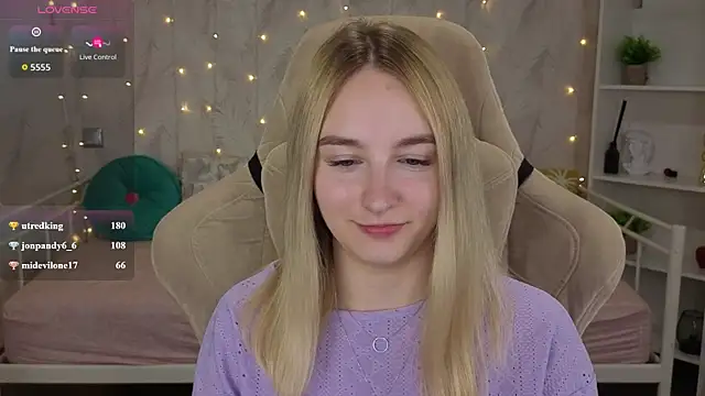 Chat XXX en directo de Shy_Polly