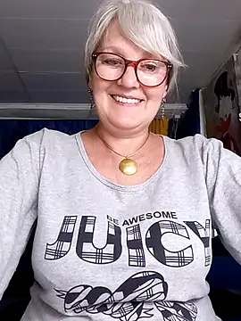 irinamaux Chat XXX in diretta