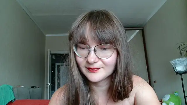 Živý XXX chat KiraGoldens