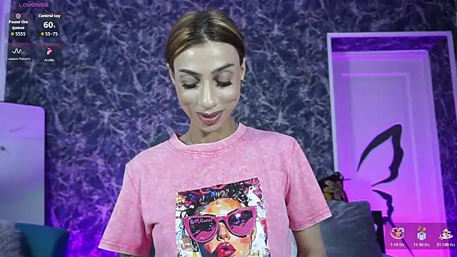 BrianaGolddenn Adlı Modelin Canlı XXX Sohbeti