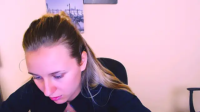 _Nicole_new Live XXX-chat