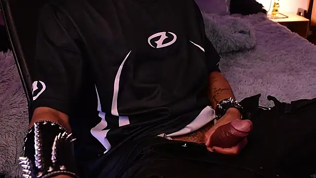 Chatroom XXX en direct de DemonKush--