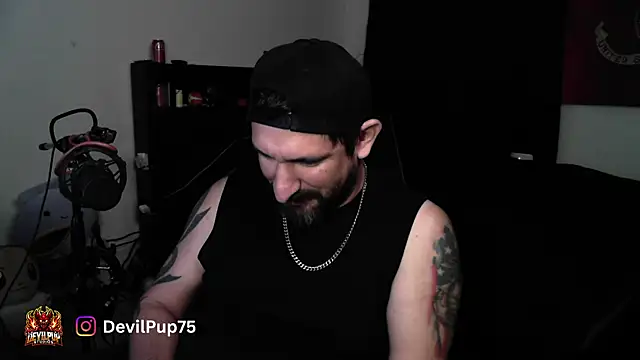 Chatroom XXX en direct de DevilPup75_