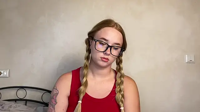 Chat +18 de AngelMia_92 ao vivo