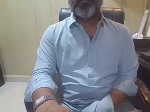 hairymaster95 Adlı Modelin Canlı XXX Sohbeti