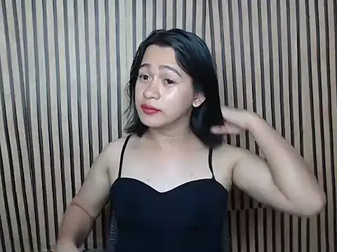 ur_asianpretty Adlı Modelin Canlı XXX Sohbeti